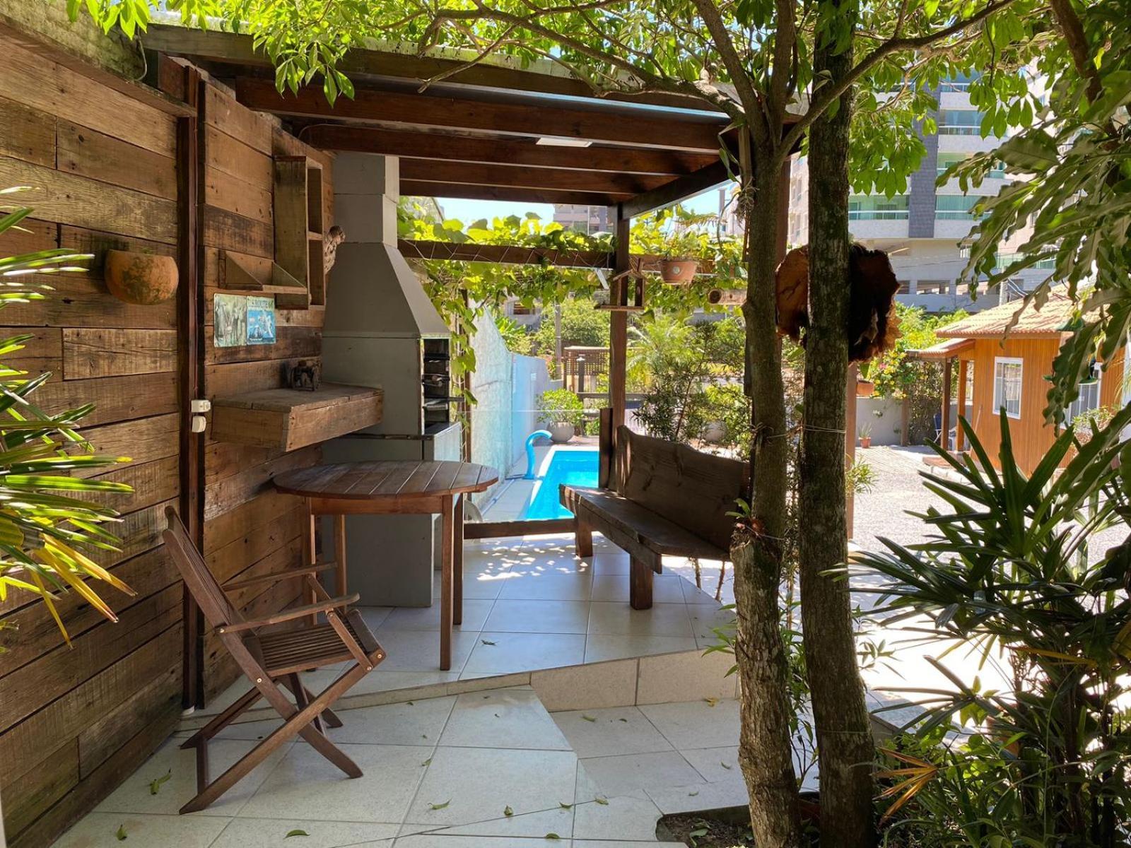 Villa Residencial Com Piscina Possui Jacuzzi Aquecida Com Hidromassagem Bombinhas Exterior foto