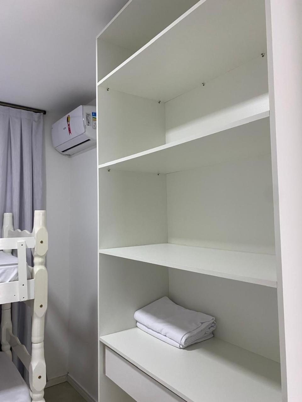 Villa Residencial Com Piscina Possui Jacuzzi Aquecida Com Hidromassagem Bombinhas Exterior foto
