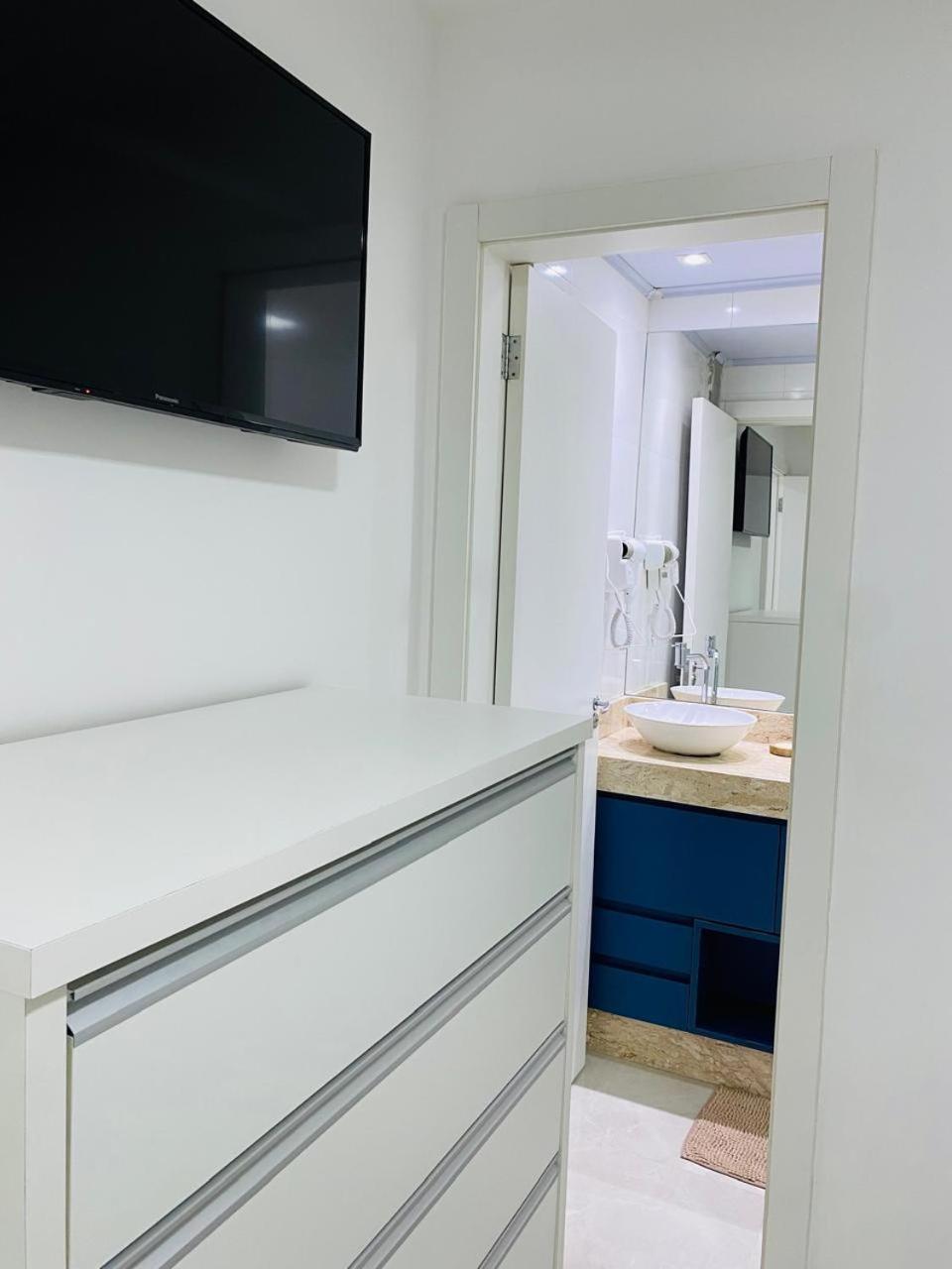 Villa Residencial Com Piscina Possui Jacuzzi Aquecida Com Hidromassagem Bombinhas Exterior foto